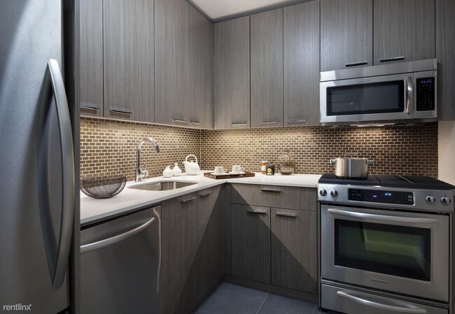 Foto del edificio - 1 br, 1 bath Apartment - Tribeca Tower