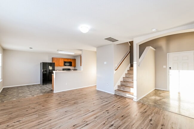 Building Photo - 7727 Painted Desert Dr