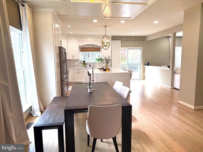 Foto del edificio - 21201 Sundial Ct