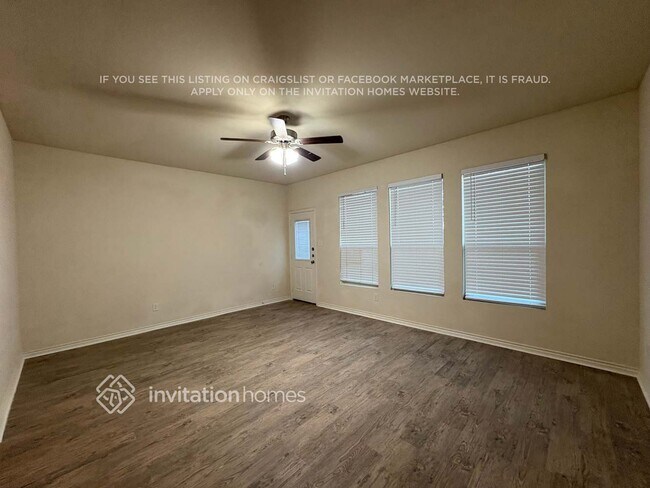 Foto del edificio - 7710 Ike Ave