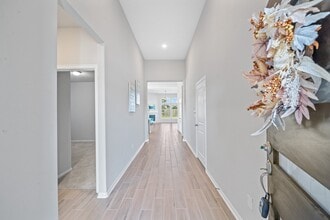 Building Photo - 13006 Oleander Bay Ln