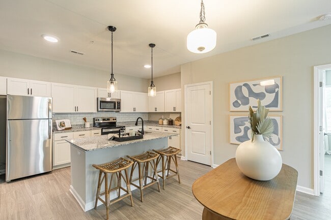 Building Photo - The Landings at Grande Dunes