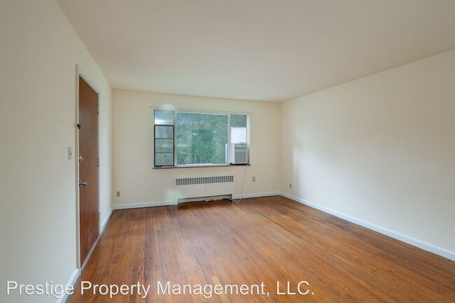 Building Photo - 203 Loraine Ave