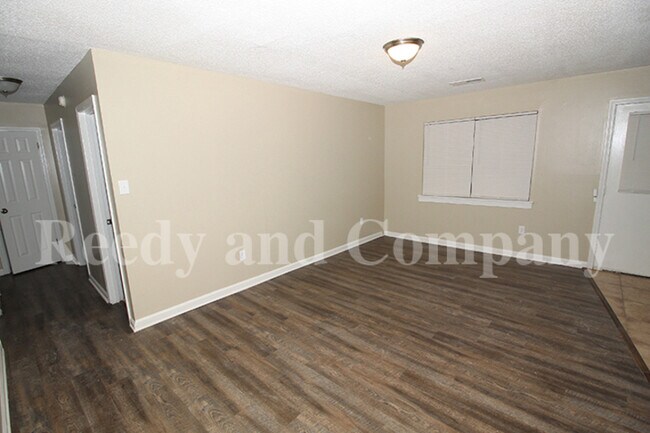 Foto del edificio - 5356 Lakeview Cove