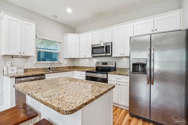 Foto del edificio - 912 N 8th Ave