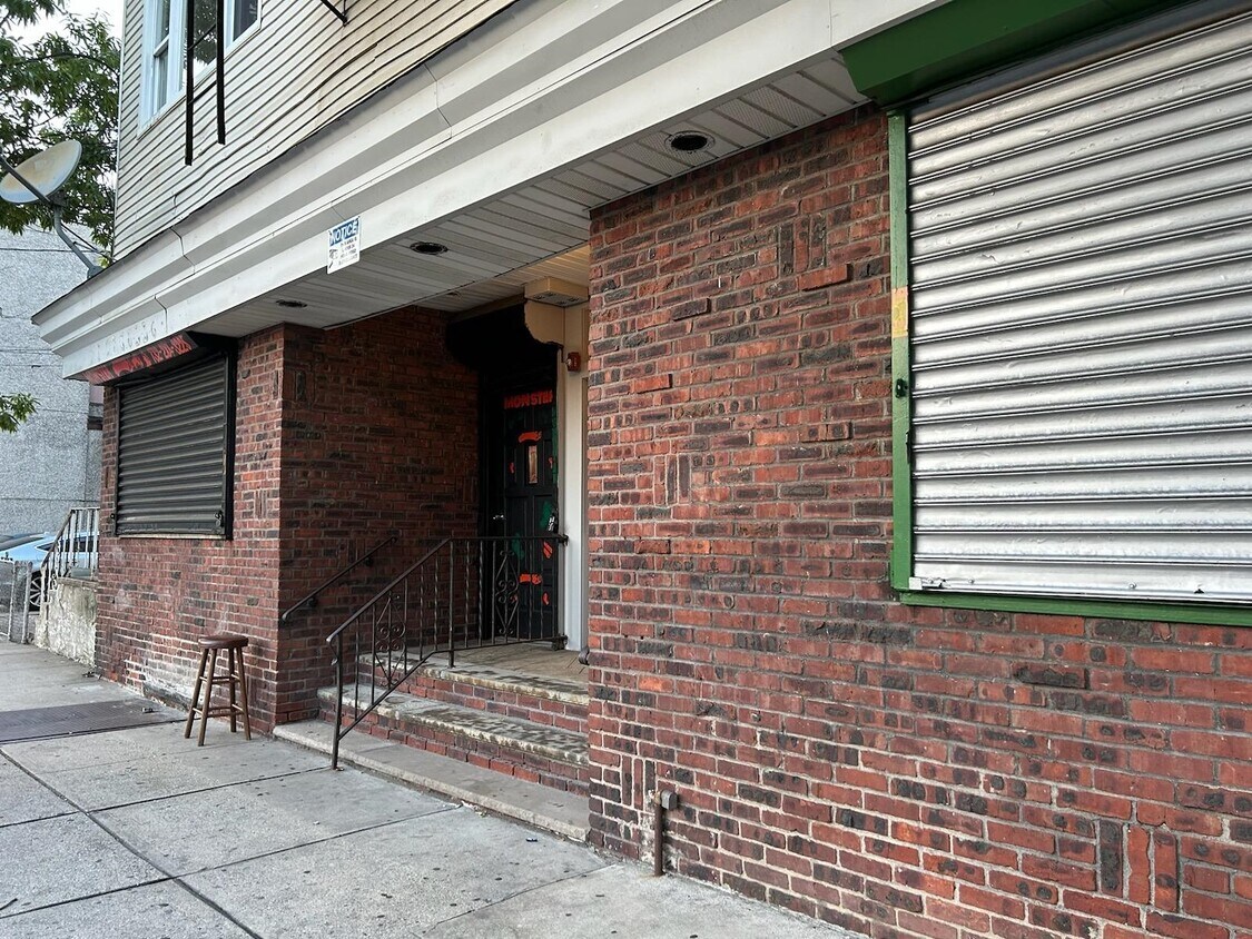 120 Danforth Ave Unit 2, Jersey City, NJ 07305 Condo for Rent in