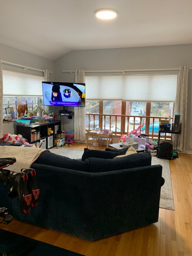 Foto principal - 5709 Faraday Ave