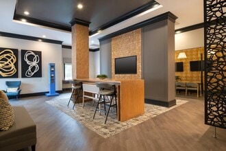 Building Photo - The Alexander Apartments