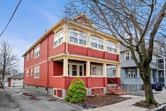 Building Photo - 142 Oakland St