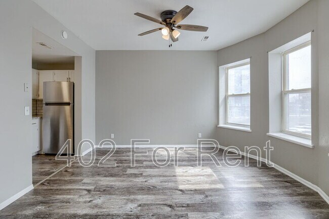 Building Photo - 210 S 24th St