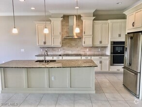 Building Photo - 1414 Mockingbird Dr