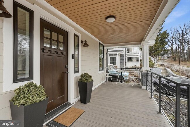 Foto del edificio - 2211 Franklin St NE