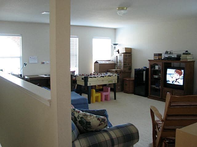 Building Photo - 2313 Orchid Dr