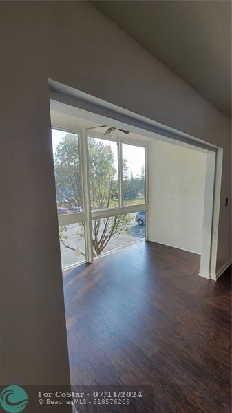 Building Photo - 3048 Sunrise Lakes Dr W
