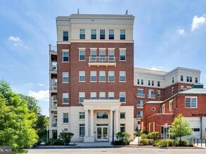 Building Photo - 6803 Cameron Dr NW