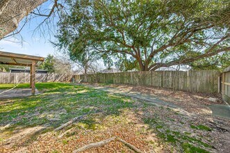 Building Photo - 927 Comstock Springs Dr