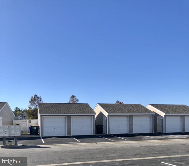 Building Photo - 37434 Pettinaro Dr