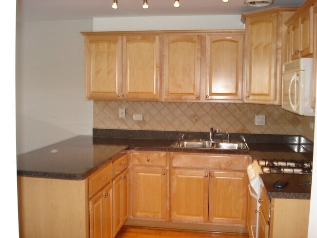 Foto del edificio - 4600 N Cumberland Ave
