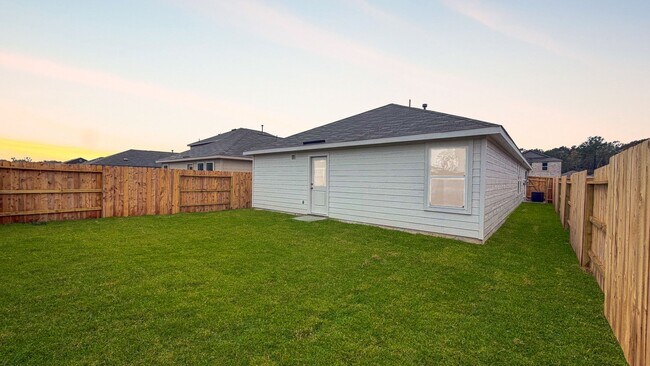 Building Photo - New Build 3bd 2ba - Prime Location