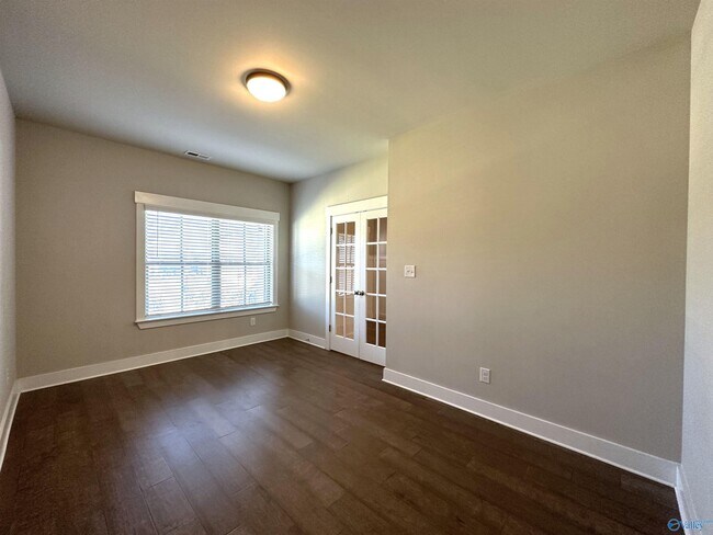 Building Photo - 146 Rosemary Ayers Dr