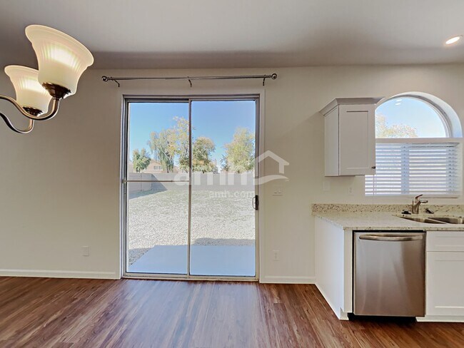 Foto del edificio - 7008 S 38th Ln