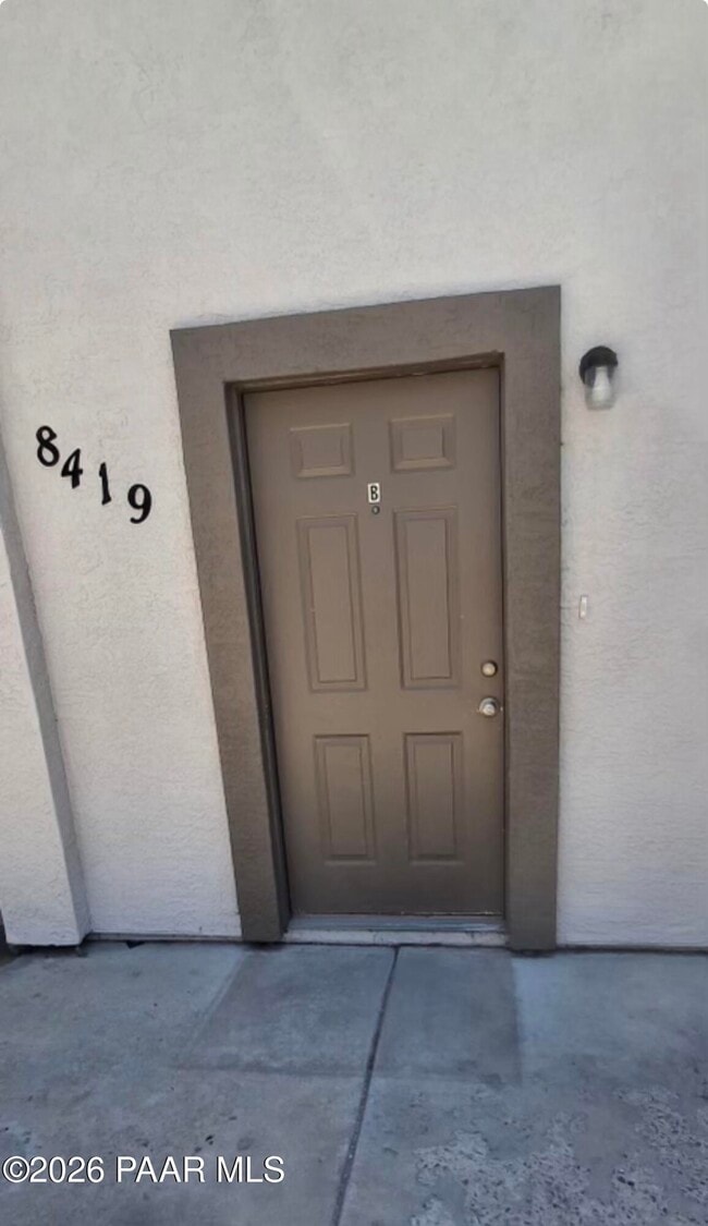 Building Photo - 8419 E Yavapai Rd