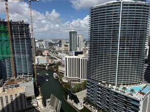 Building Photo - 465 Brickell Ave