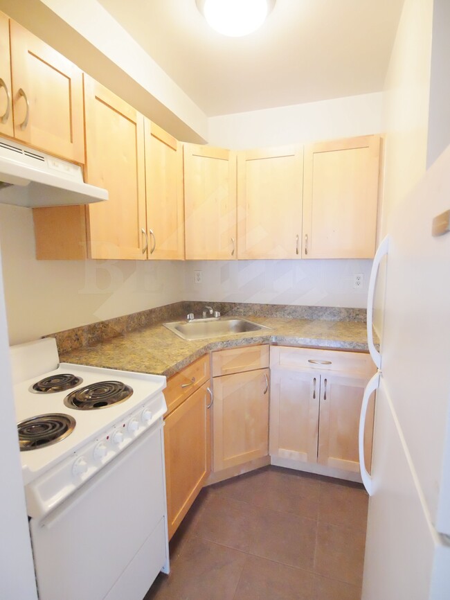 Interior Photo - 317 East 91st Street