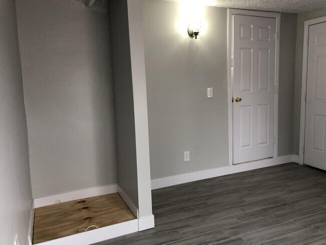 Foto del edificio - 5813 Evergreen Ave