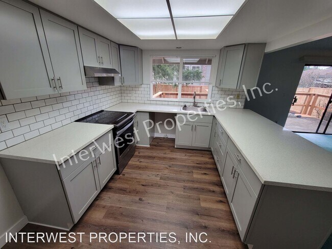 Foto del edificio - 3 br, 2 bath House - 3170 NW PARK VIEW DR