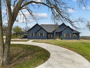 Building Photo - 130 Cochran Rd