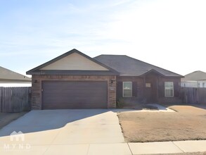 Building Photo - 421 Citation St