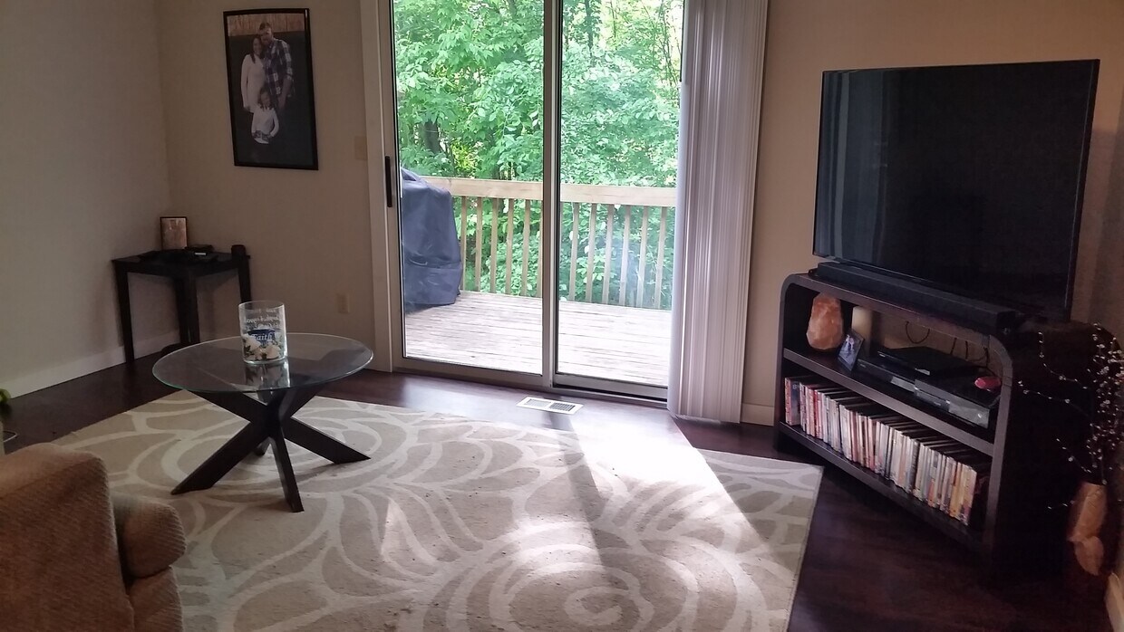 Foto principal - 904 Cedar Run Ct NW