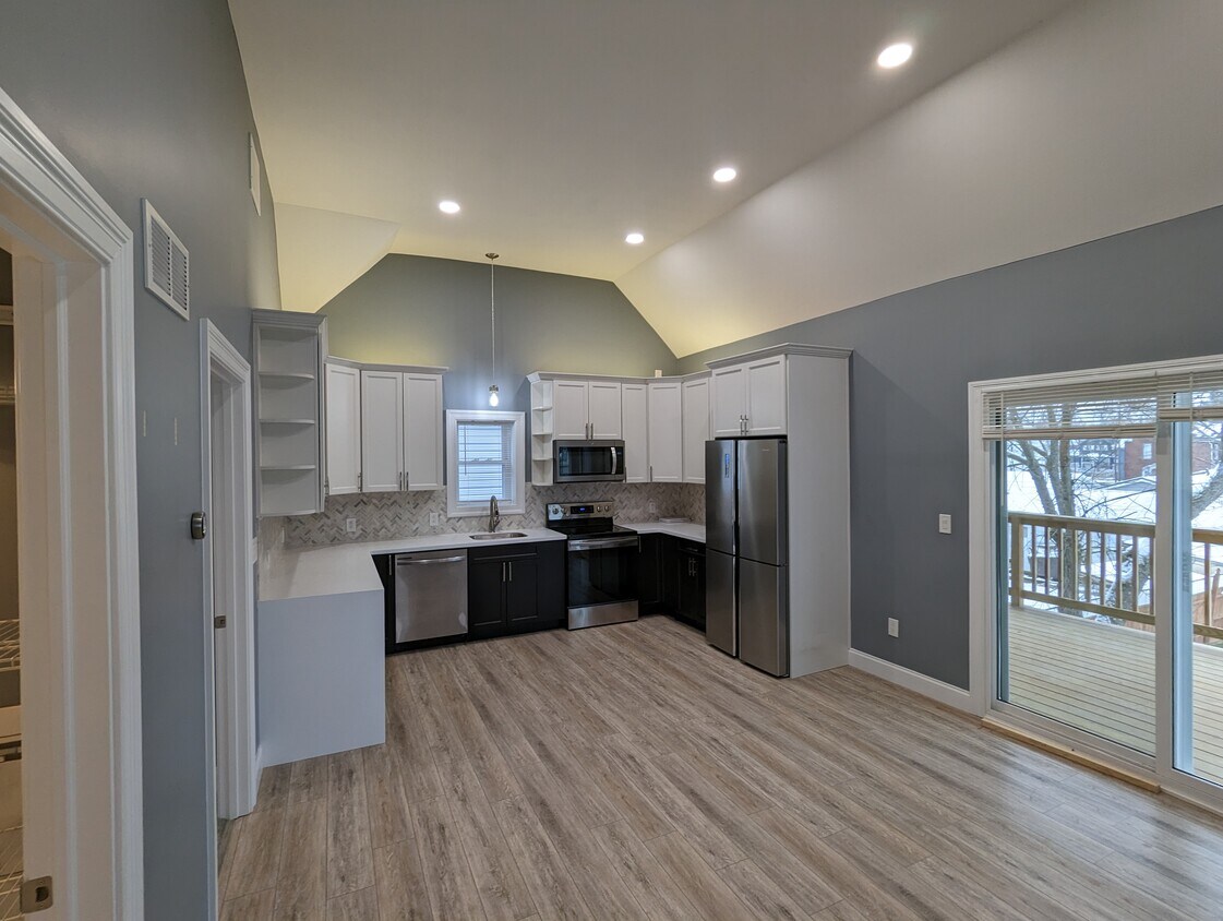 Kitchen - 209 3rd St