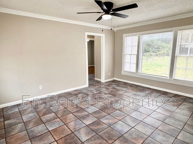 Foto del edificio - 601 W Beach St