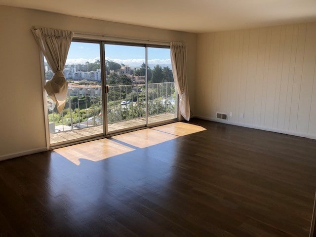 Building Photo - Spacious Remodeled Twin Peaks 1 Bedroom