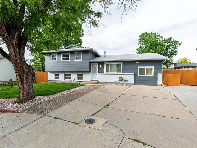 Foto del edificio - 11869 E Ada Pl