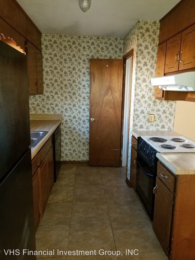 Building Photo - 3 br, 2 bath House - 136 Deerwood Court