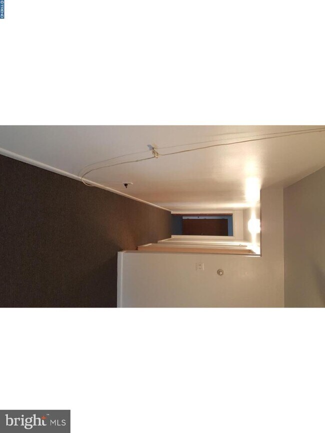 Building Photo - 2323 Hickory Hill Rd