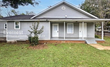 Building Photo - 3214 Clopton St SW