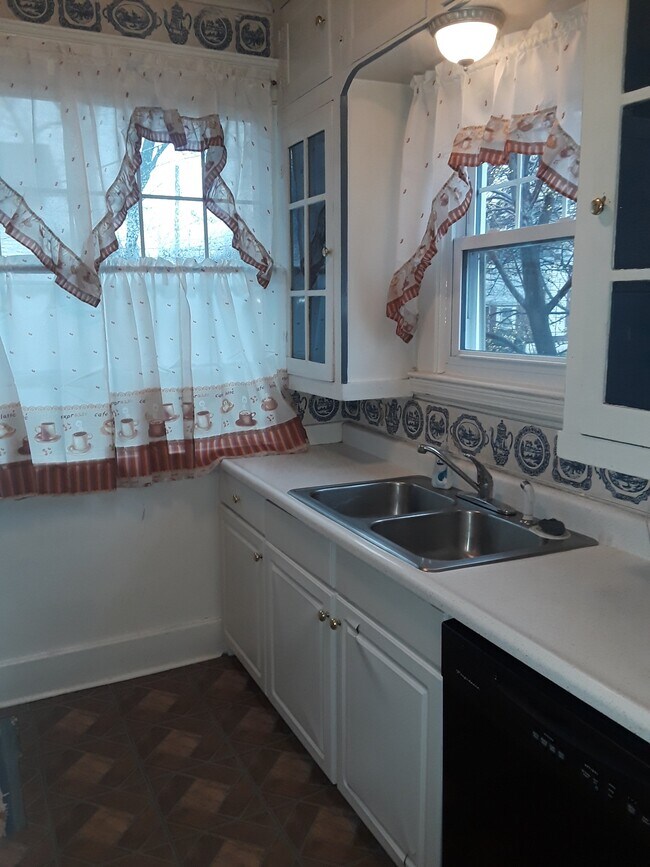 Cocina - 4563 S 1st St