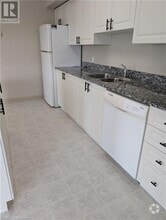 Building Photo - 239 Auburn Dr