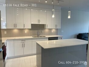 Building Photo - 46338 Yale Rd