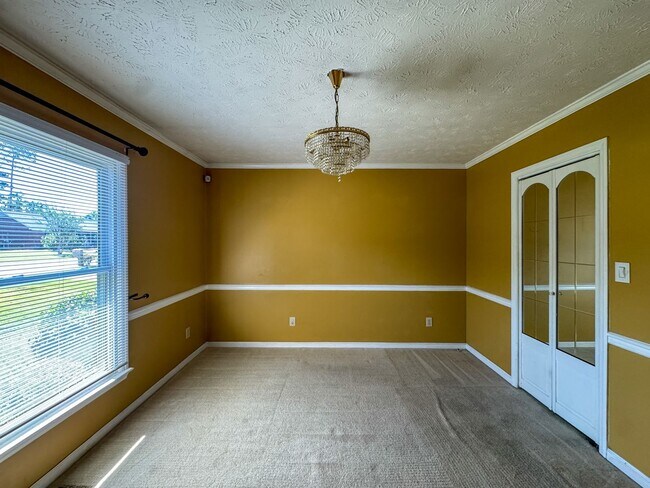 Foto del edificio - 6875 Baystone Rd