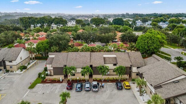 Foto del edificio - 1665 Cabot Ln