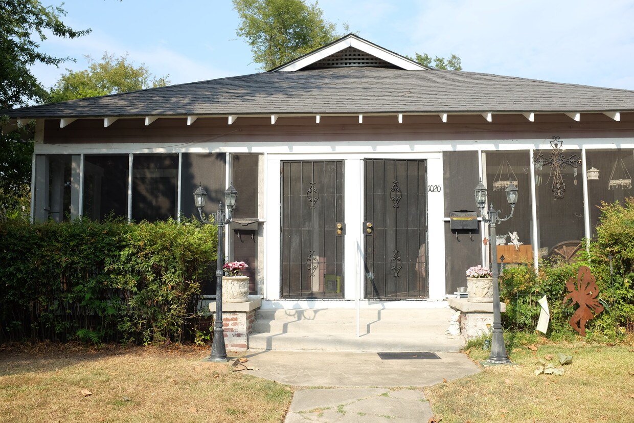 1022 N 5th St, Monroe, LA 71201 Condo for Rent in Monroe, LA
