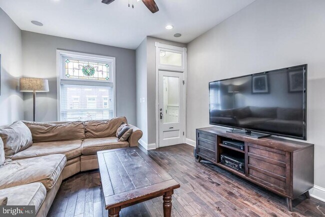 Foto del edificio - 3611 Hudson St