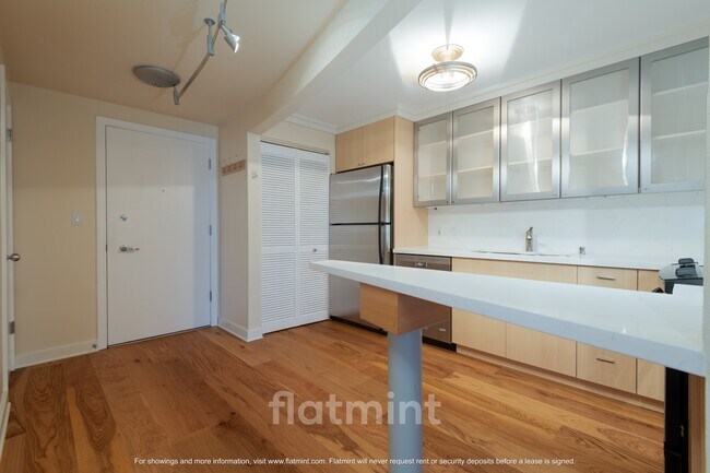 Foto del edificio - 732 11th Ave E