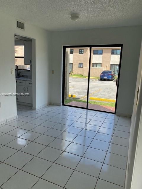 Foto del edificio - 15475 SW 80th St