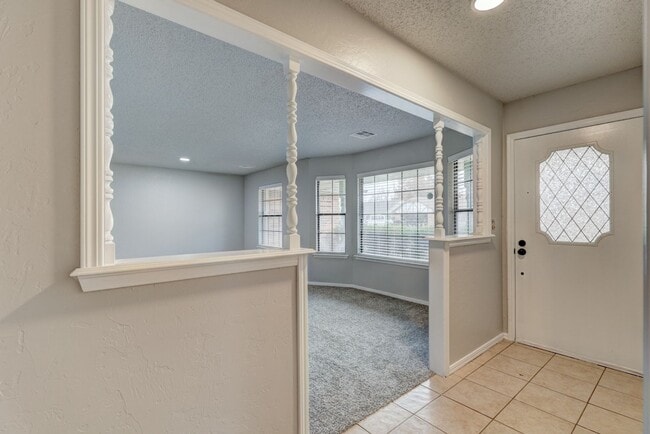 Photo - For Lease: Large updated home in Moore! Storm Shelter included!